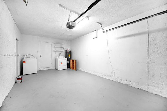 304 SW 77th Avenue, North Lauderdale, FL 33068
