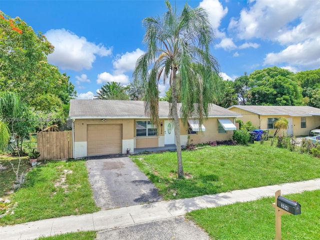 304 SW 77th Avenue, North Lauderdale, FL 33068