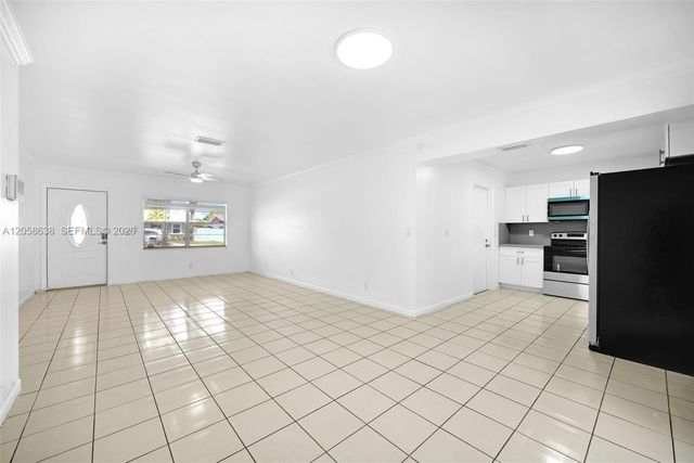 304 SW 77th Avenue, North Lauderdale, FL 33068