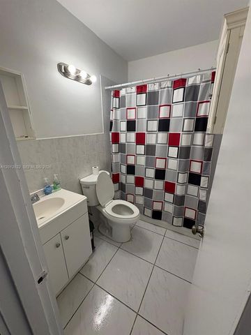 16901 NE 6th Ave, North Miami Beach, FL 33162