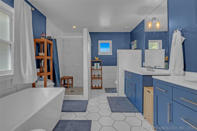 1401 S Rockford Avenue, Tulsa, OK 74120