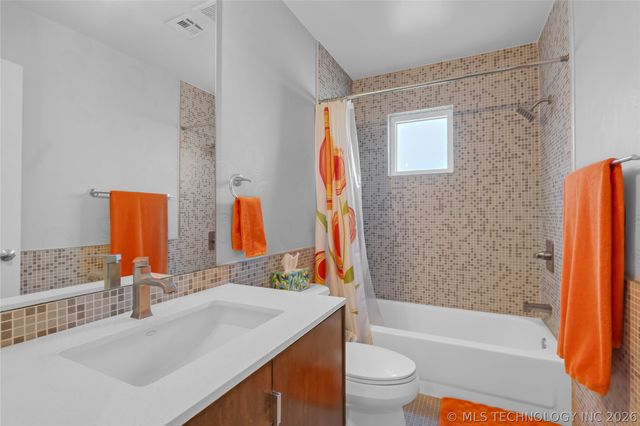 1401 S Rockford Avenue, Tulsa, OK 74120