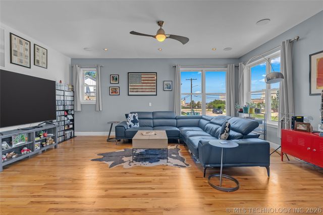 1401 S Rockford Avenue, Tulsa, OK 74120