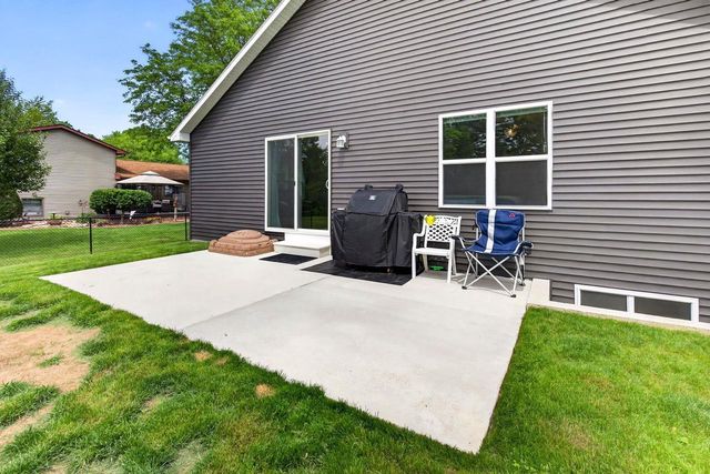 37 ASH GROVE PLACE, Kaukauna, WI 54130