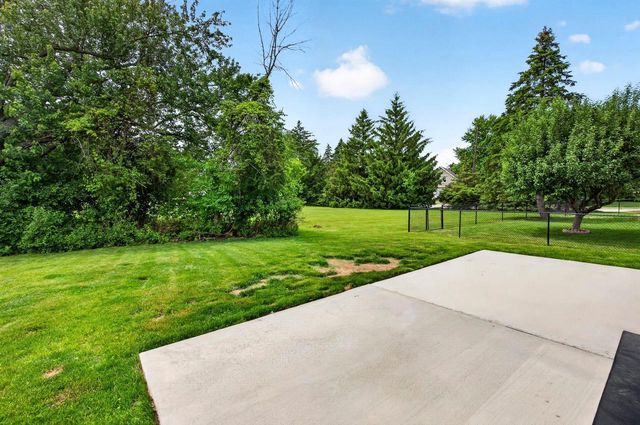 37 ASH GROVE PLACE, Kaukauna, WI 54130
