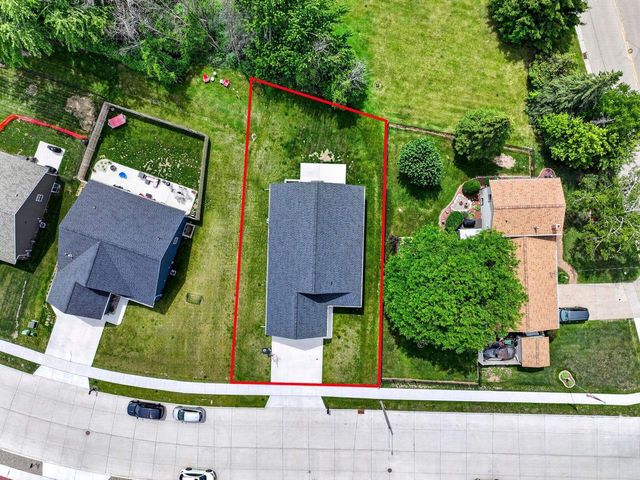 37 ASH GROVE PLACE, Kaukauna, WI 54130