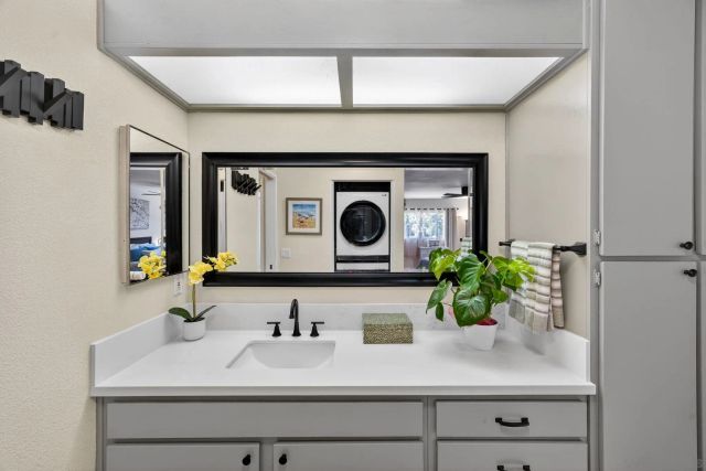 9757 Caminito Cuadro, San Diego, CA 92129