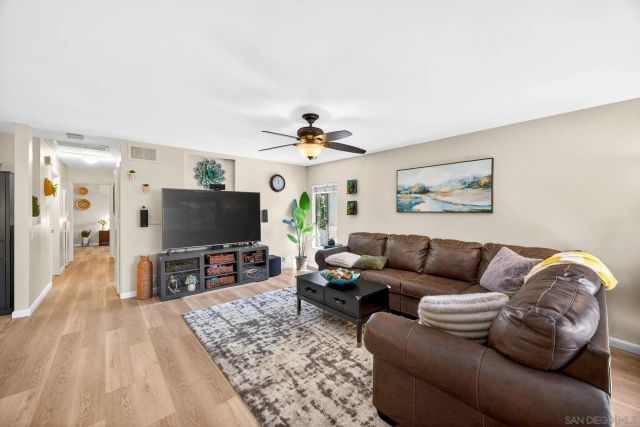 9757 Caminito Cuadro, San Diego, CA 92129