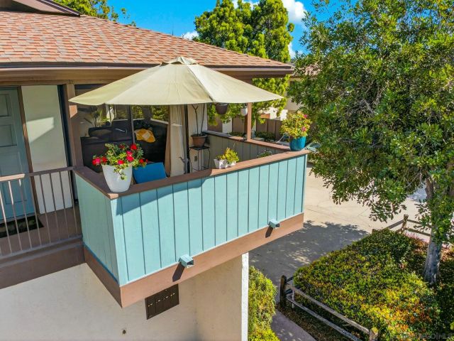 9757 Caminito Cuadro, San Diego, CA 92129