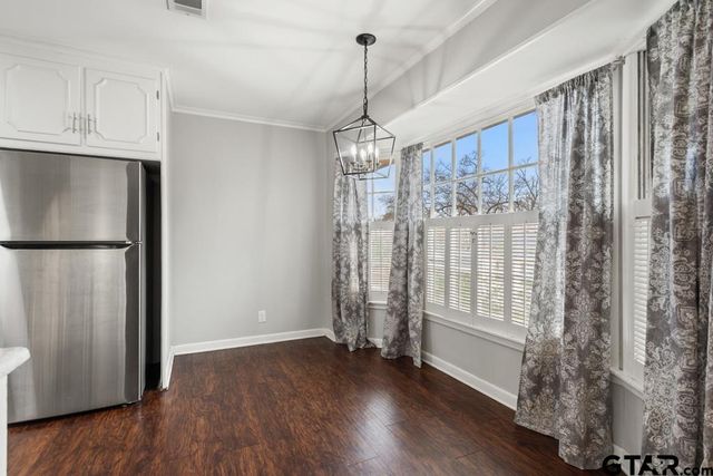 1716 Yosemite Dr, Tyler, TX 75703