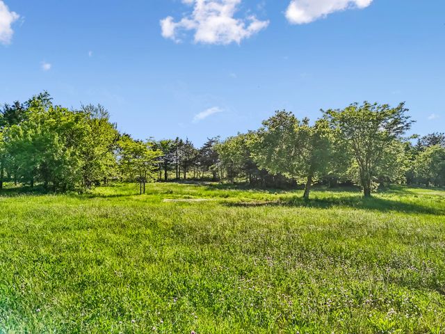 10567 Versailles Rd, Rockvale, TN 37153