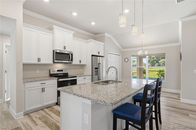 594 E Hartford Street, Hernando, FL 34442