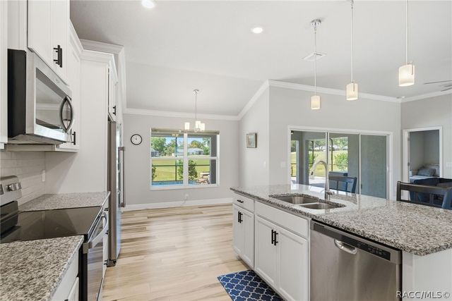 594 E Hartford Street, Hernando, FL 34442