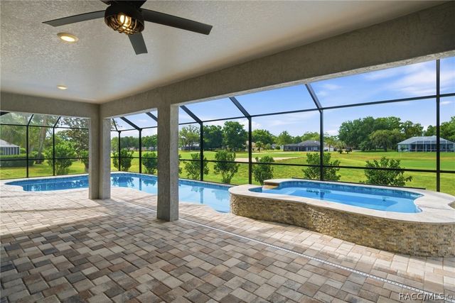 594 E Hartford Street, Hernando, FL 34442