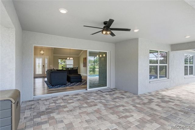 594 E Hartford Street, Hernando, FL 34442