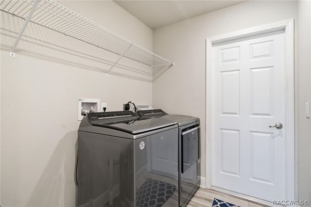594 E Hartford Street, Hernando, FL 34442