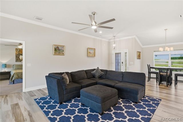 594 E Hartford Street, Hernando, FL 34442