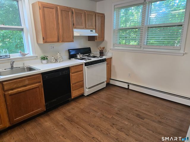 1034 Prospect Avenue, Hartford, CT 06105