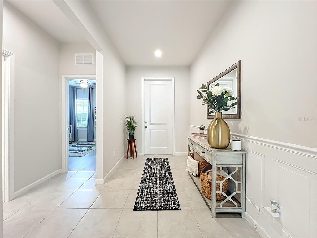 Image 15 of property listing at 3571 LAZY RIVER TERRACE, Sanford, FL 32771