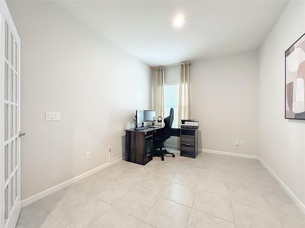 Image 18 of property listing at 3571 LAZY RIVER TERRACE, Sanford, FL 32771