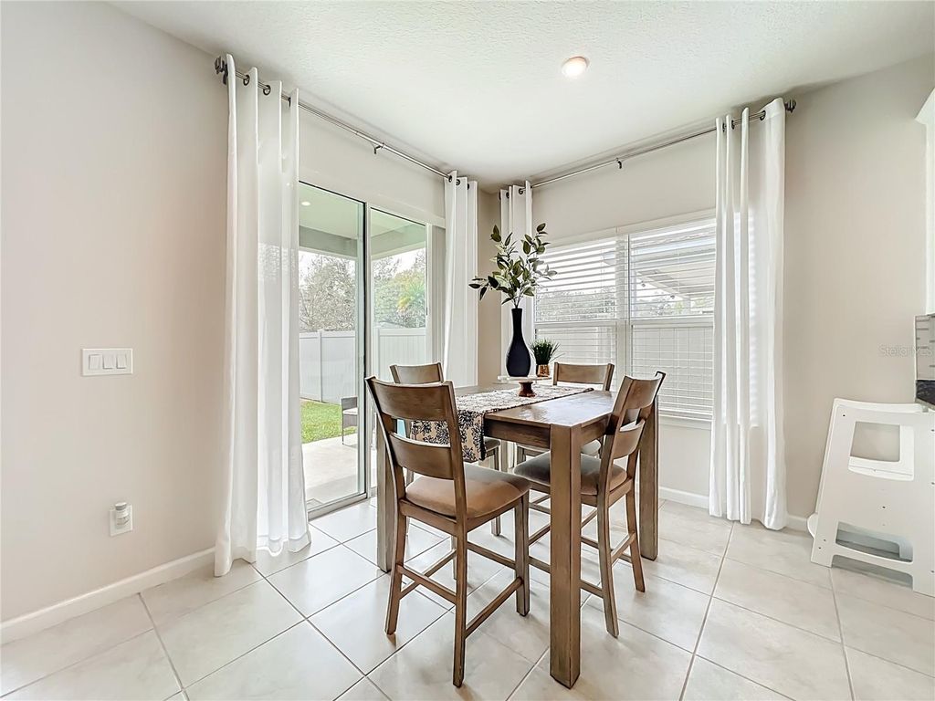 Image 27 of property listing at 3571 LAZY RIVER TERRACE, Sanford, FL 32771