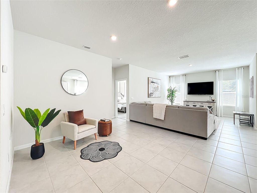 Image 31 of property listing at 3571 LAZY RIVER TERRACE, Sanford, FL 32771