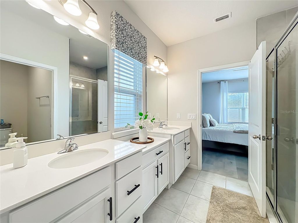 Image 60 of property listing at 3571 LAZY RIVER TERRACE, Sanford, FL 32771