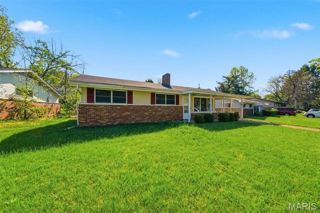 9828 Omega Drive, St Louis, MO 63136