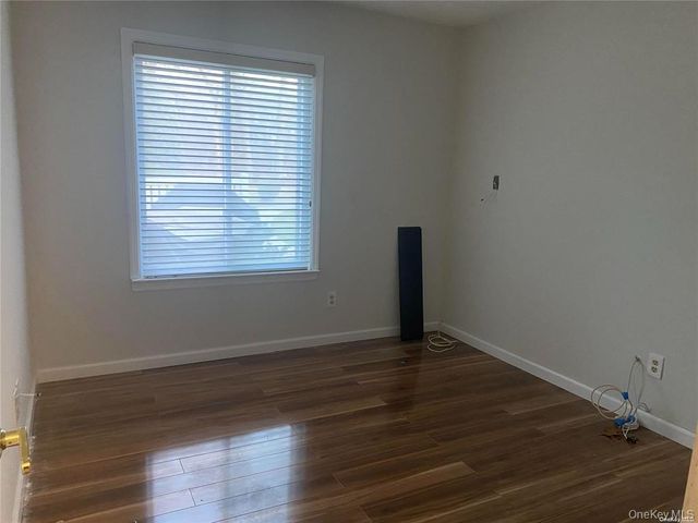 389 Clubhouse Court 457, Coram, NY 11727
