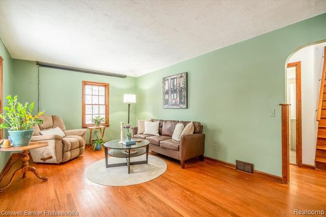 10485 Willis Road, Willis, MI 48191