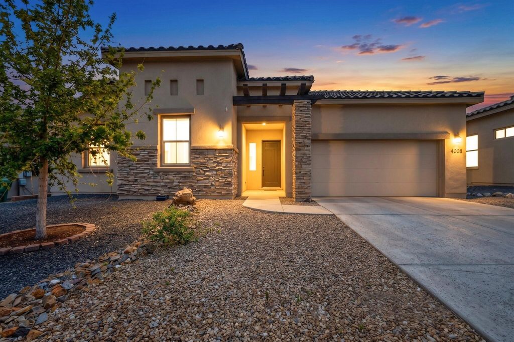 4008 Windy Road NE, Rio Rancho, NM 87144