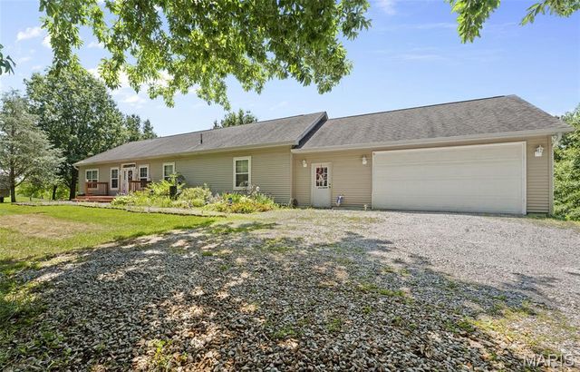 6844 QUERCUS GROVE Road, Edwardsville, IL 62025