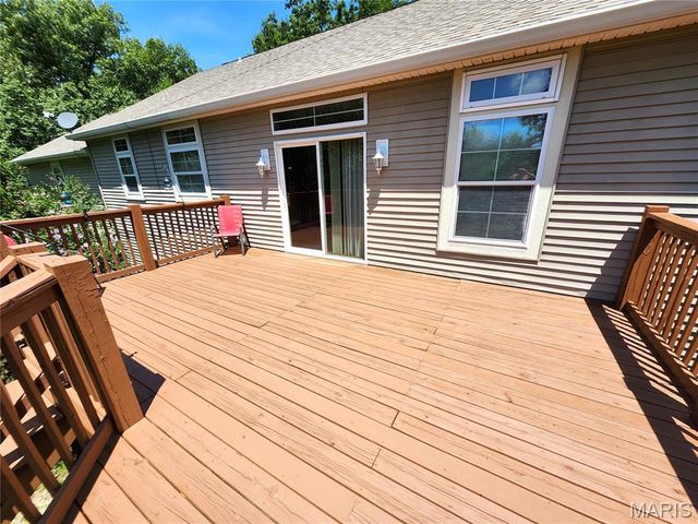 6844 QUERCUS GROVE Road, Edwardsville, IL 62025