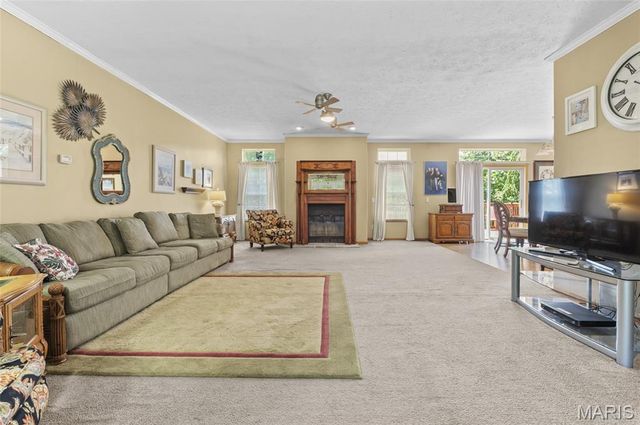 6844 QUERCUS GROVE Road, Edwardsville, IL 62025
