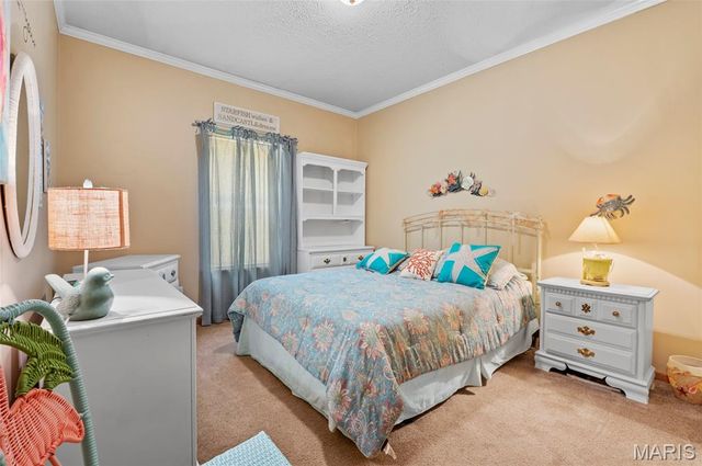 6844 QUERCUS GROVE Road, Edwardsville, IL 62025