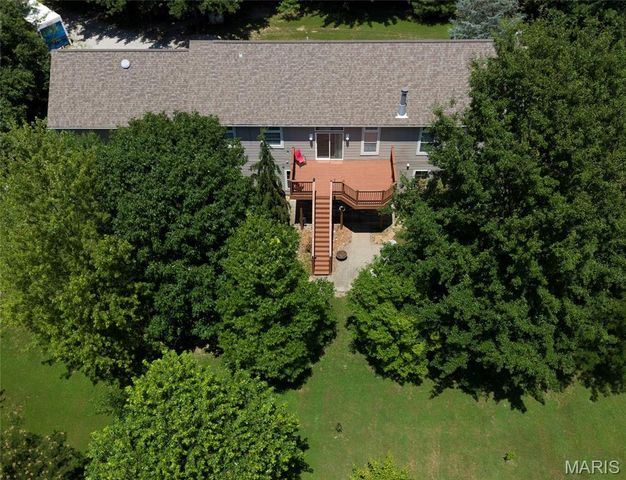6844 QUERCUS GROVE Road, Edwardsville, IL 62025