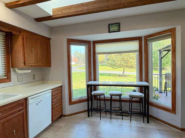 1814 Walnut Lane, Eagan, MN 55122