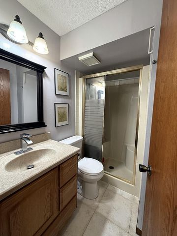 1814 Walnut Lane, Eagan, MN 55122