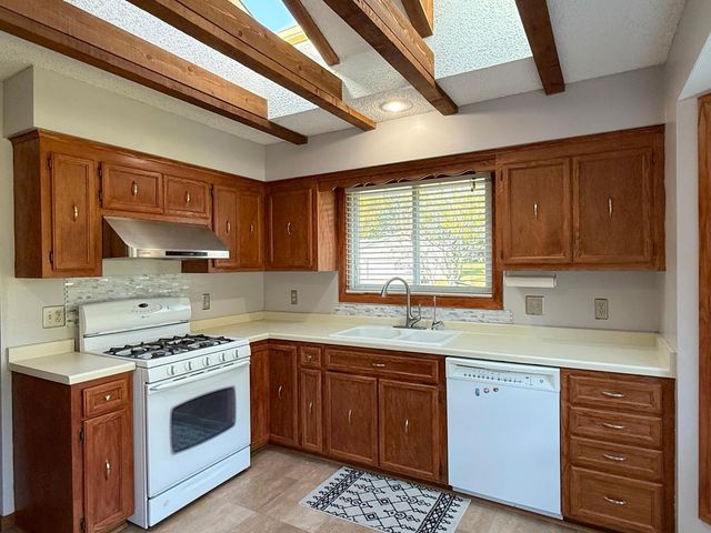1814 Walnut Lane, Eagan, MN 55122