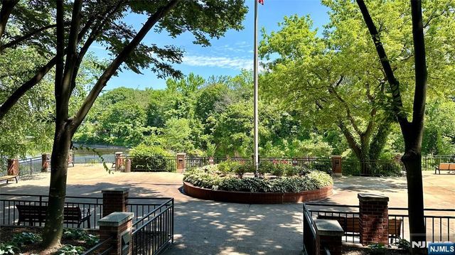 220 Main 202, Little Falls, NJ 07424