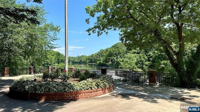 220 Main 202, Little Falls, NJ 07424