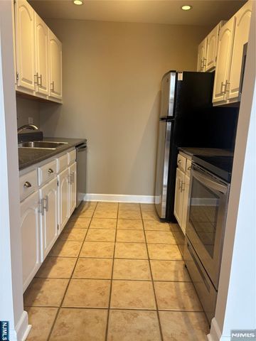 220 Main 202, Little Falls, NJ 07424