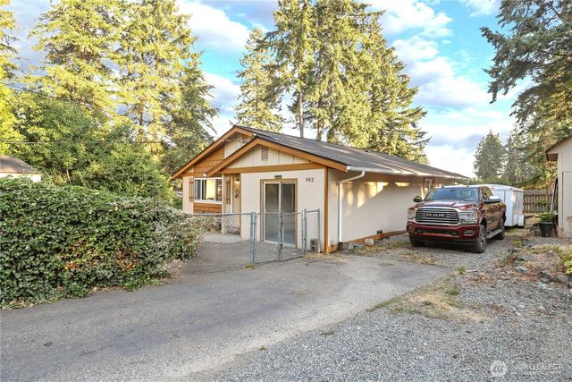 982 SW Shannon Drive, Port Orchard, WA 98367