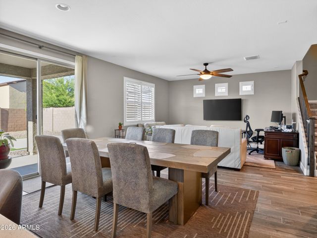 3326 W DONNER Drive, Phoenix, AZ 85041
