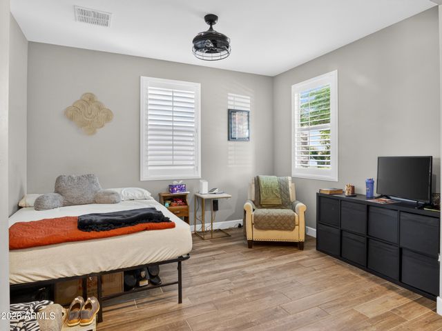 3326 W DONNER Drive, Phoenix, AZ 85041