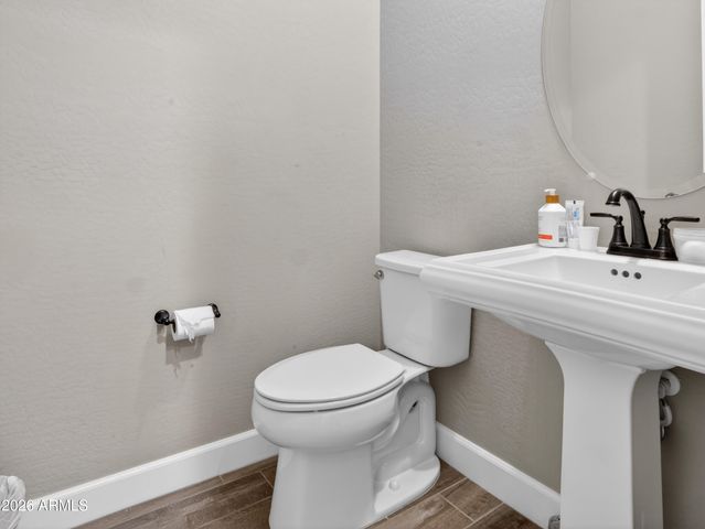 3326 W DONNER Drive, Phoenix, AZ 85041