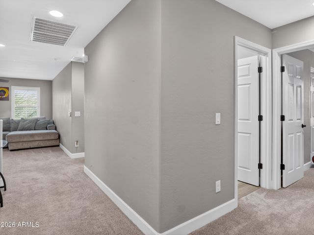 3326 W DONNER Drive, Phoenix, AZ 85041