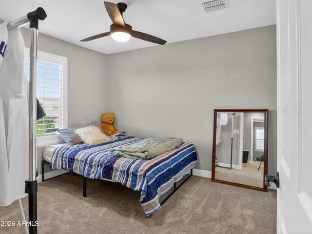 3326 W DONNER Drive, Phoenix, AZ 85041