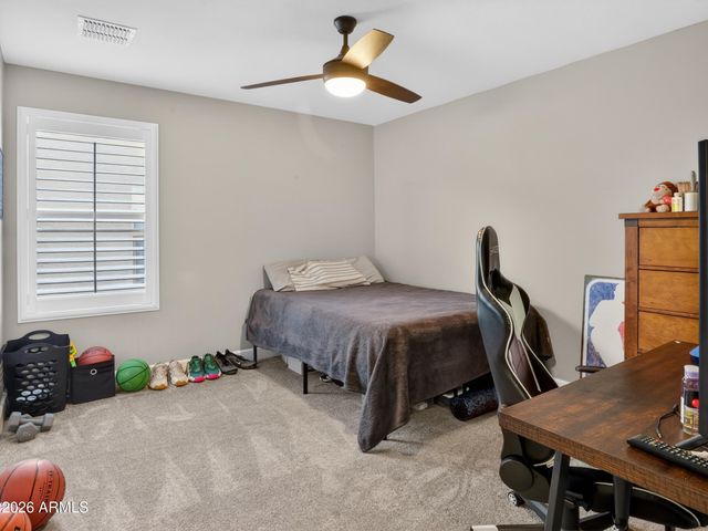 3326 W DONNER Drive, Phoenix, AZ 85041