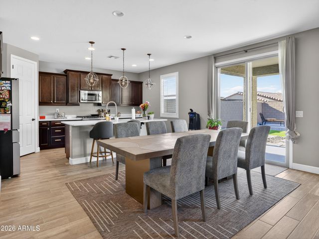 3326 W DONNER Drive, Phoenix, AZ 85041